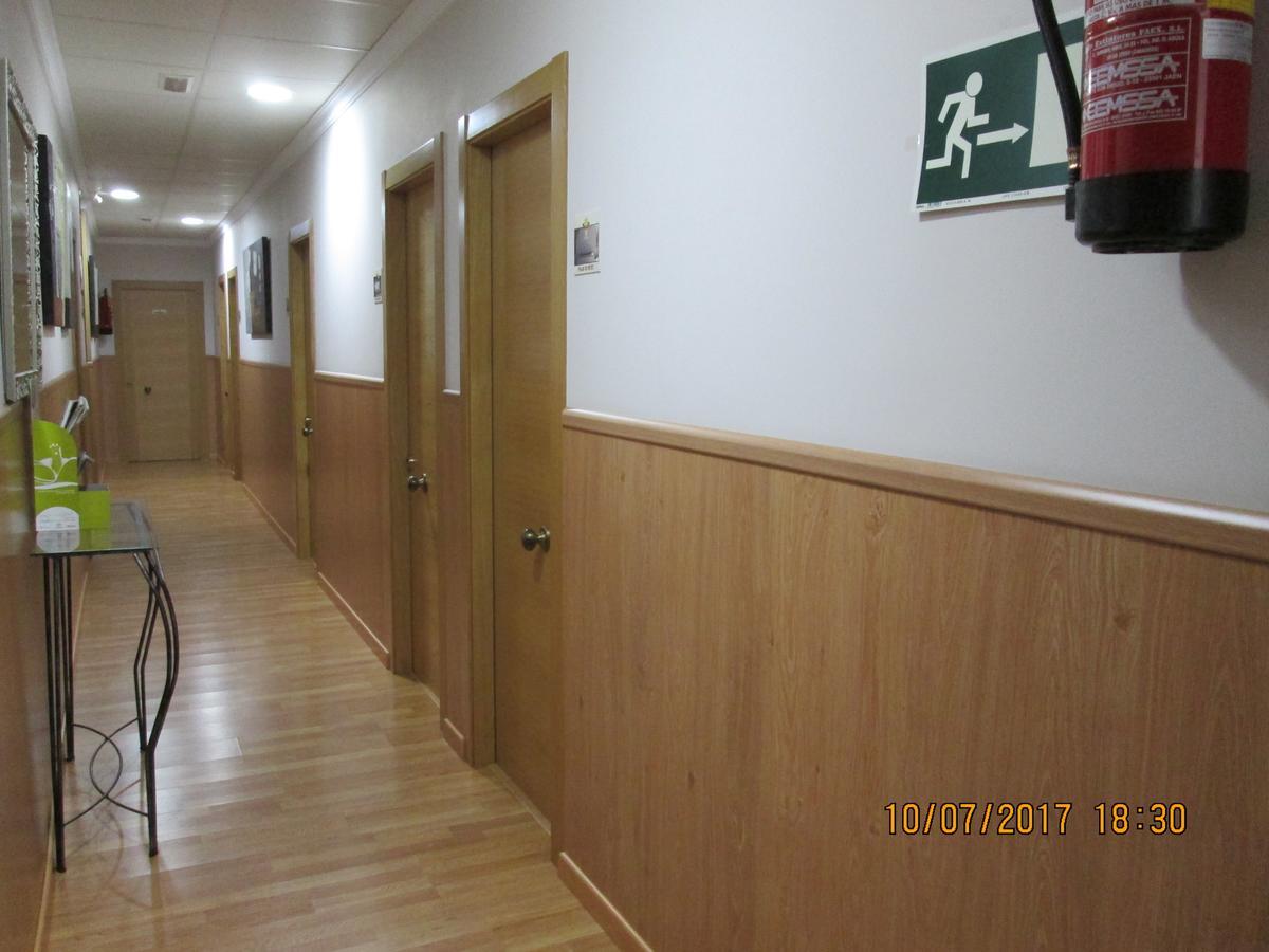 Hostal Banderas Fuensanta de Martos Exterior foto